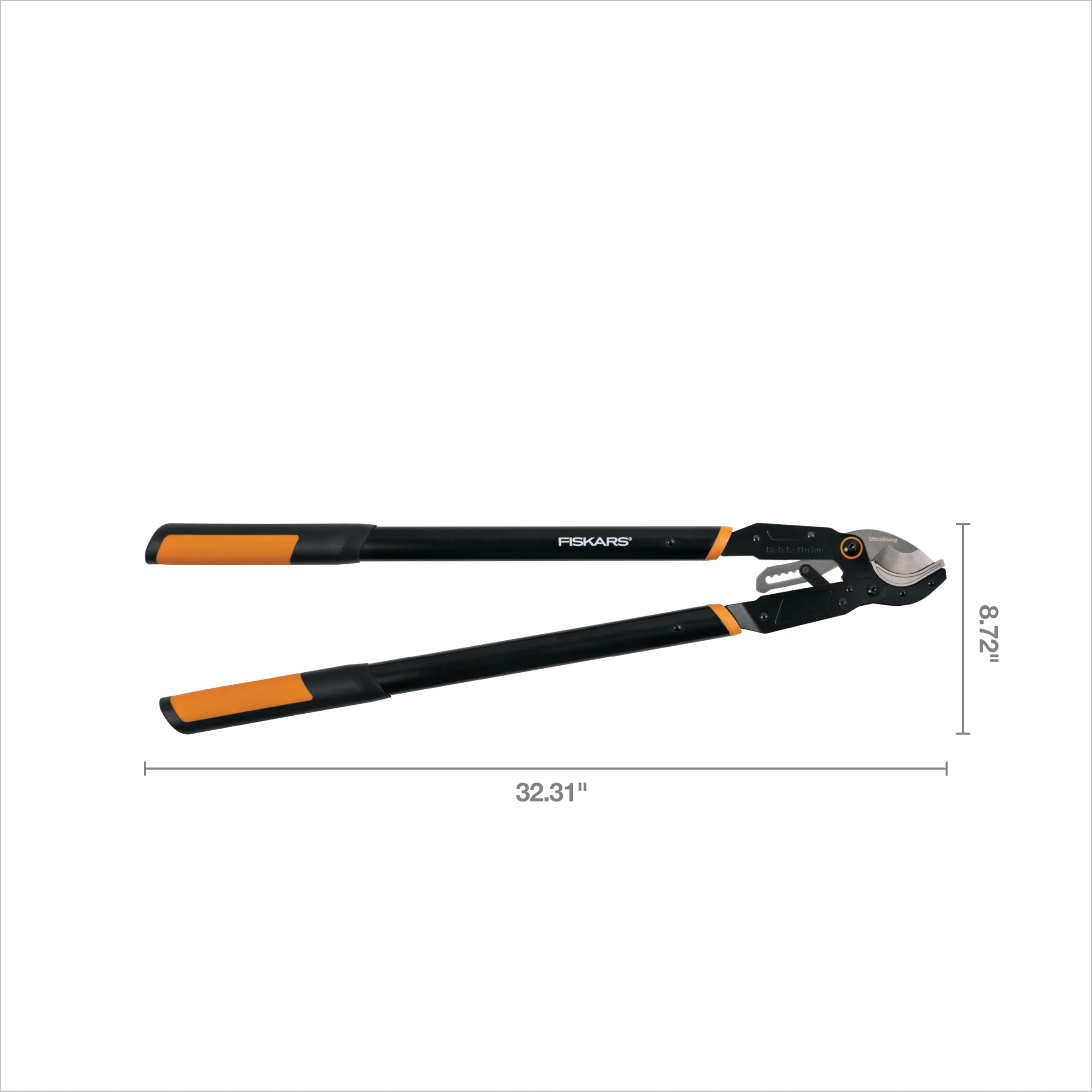 Fiskars resultado del corte antes y después en rama, muestra acabado limpio y preciso