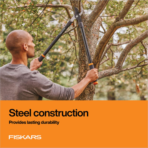 Fiskars cortando rama de 1,5" limpio y sin desgarrar