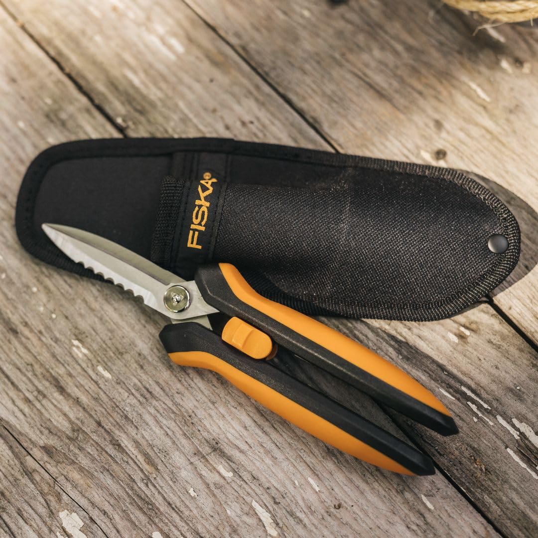 Fiskars detalle de hojas con recubrimiento antiadherente que evita atascos