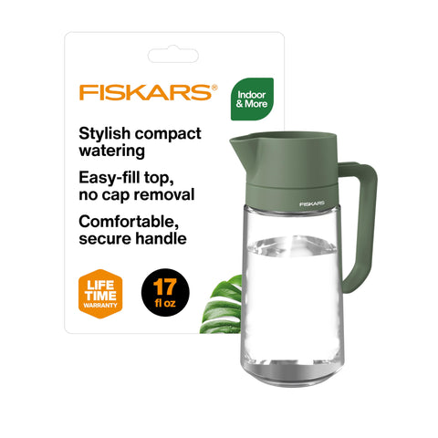 Fiskars regadera frontal transparente mostrando diseño elegante y control