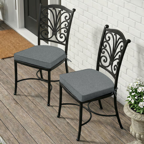 Fitfree conjunto de cojines en un jardín real mostrando uso en terraza y estilo coordinado
