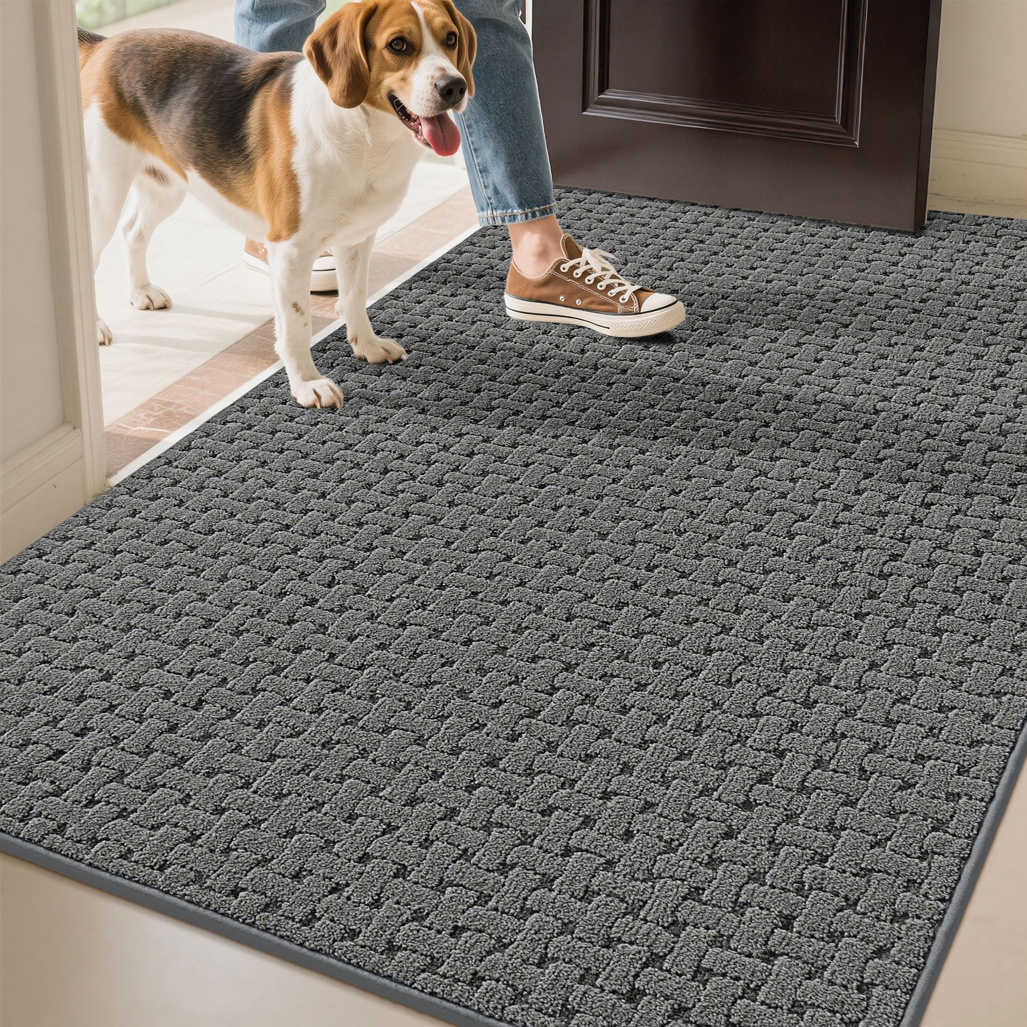 FLOORHUG felpudo frontal 36x60 en gris que mantiene la entrada limpia