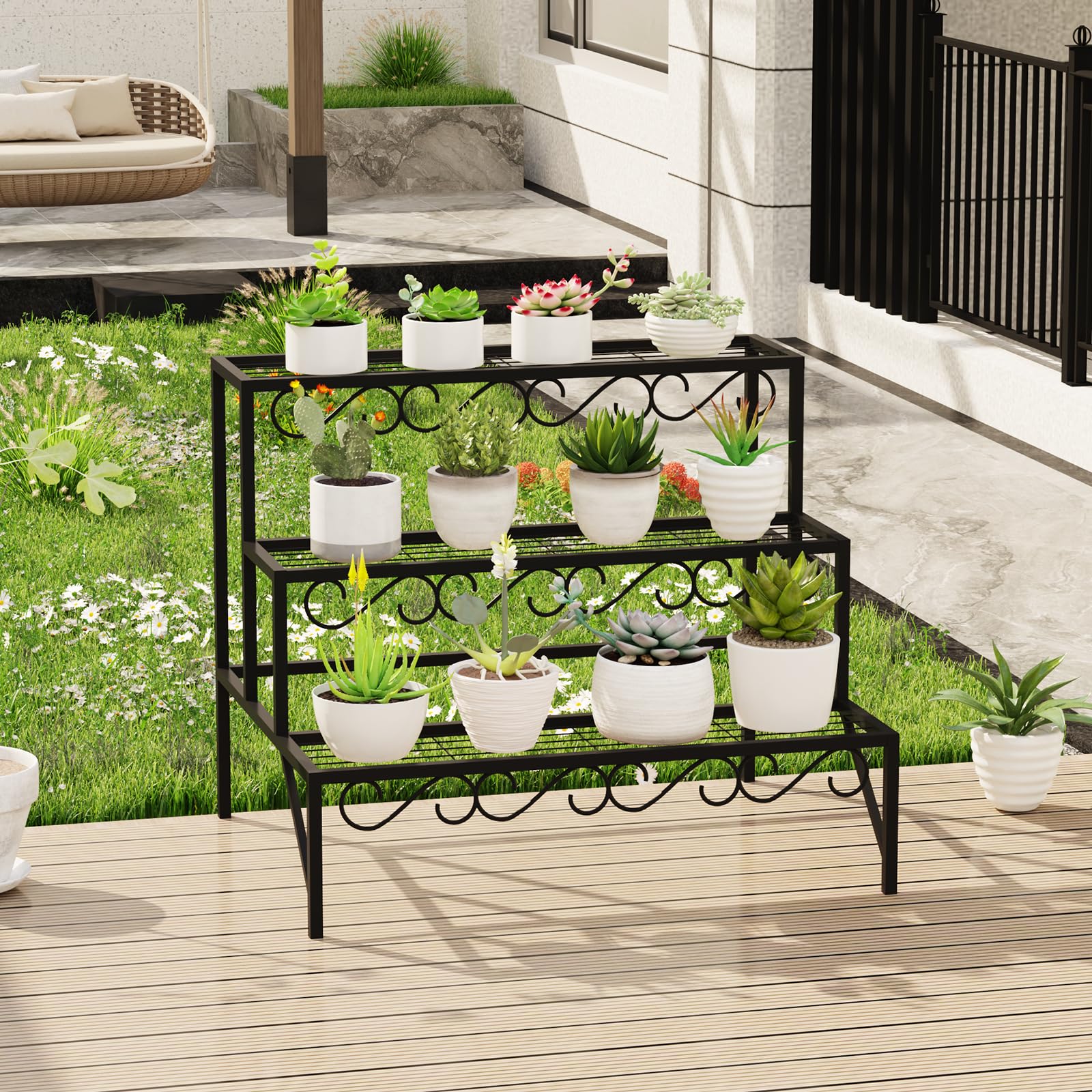 Garden 4 you comparación de tamaño con una planta para referencia de escala