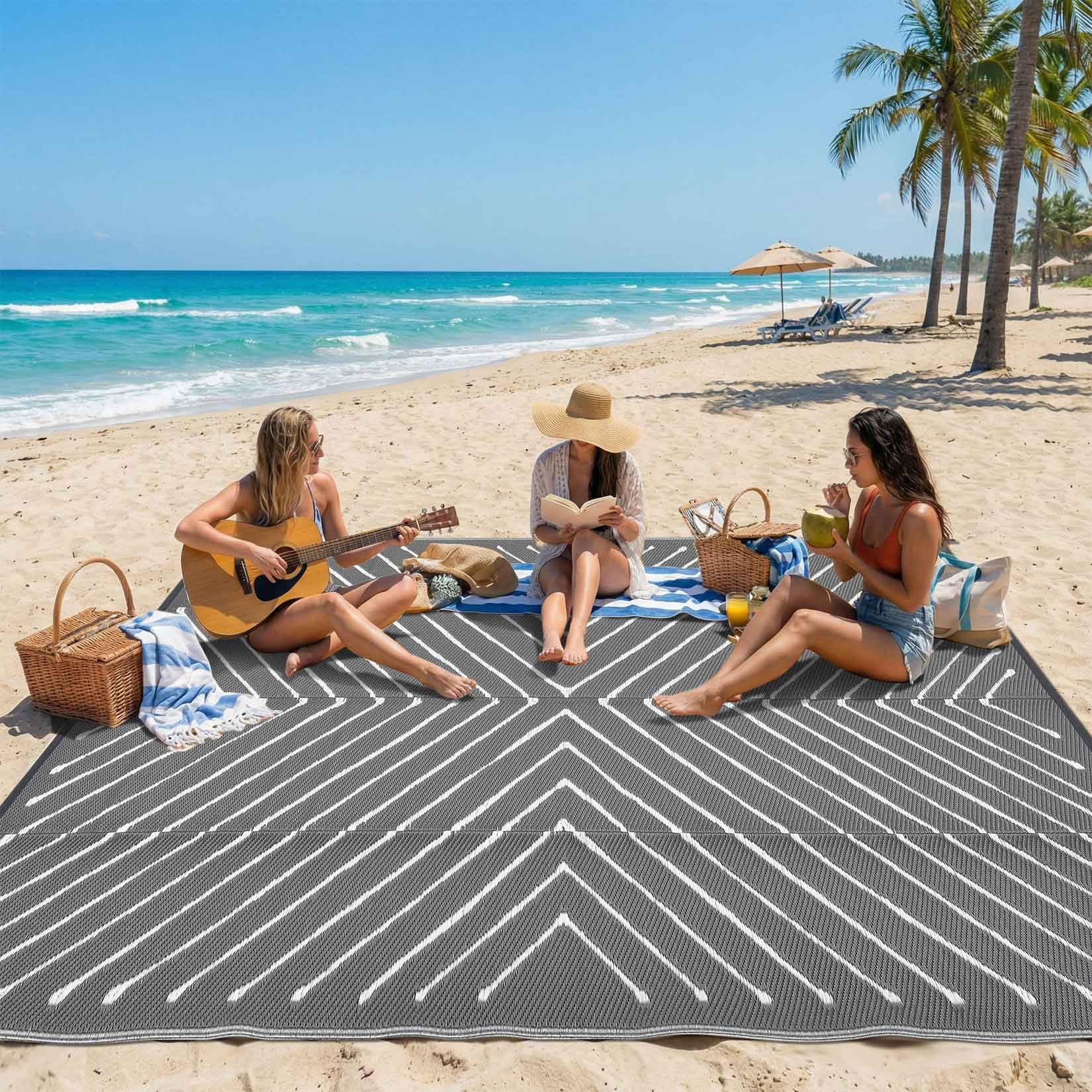 Garvee alfombra 5x8 comparada con persona para mostrar escala útil
