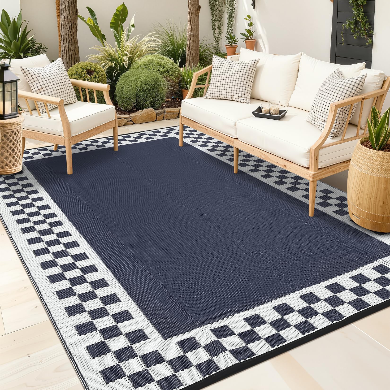 Garvee comparada con una silla para visualizar escala 9x12