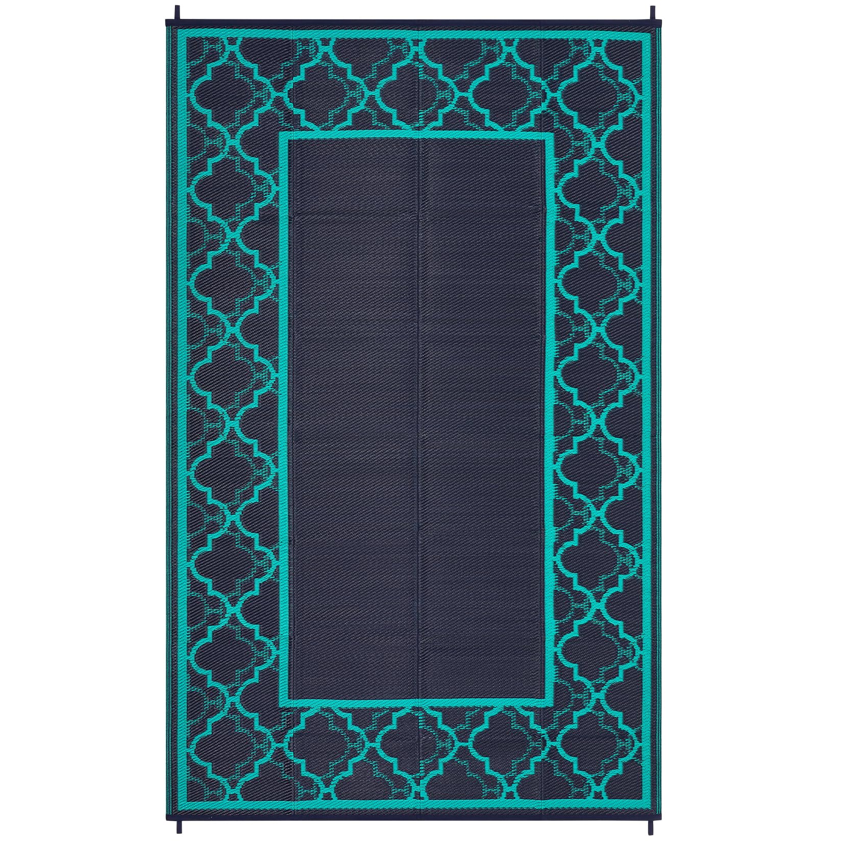 Garvee alfombra integrada en decoración de balcón aportando estilo navy