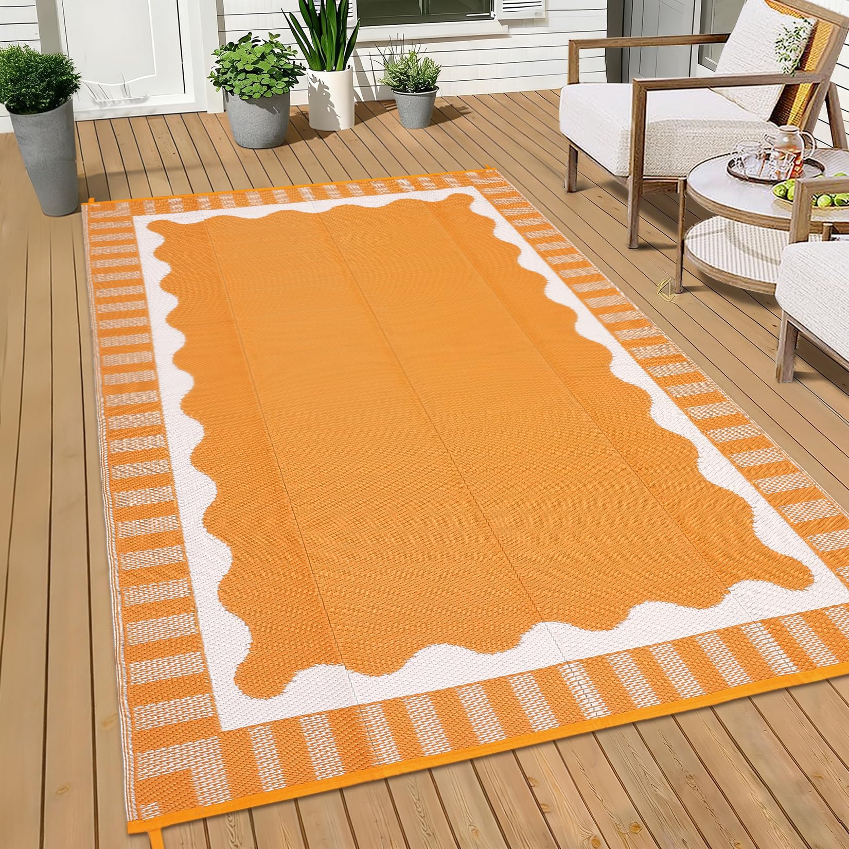 Garvee imagen frontal de la alfombra naranja con aspecto moderno y protección UV