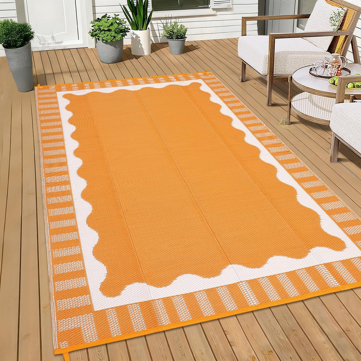 Garvee imagen frontal de la alfombra naranja con aspecto moderno y protección UV