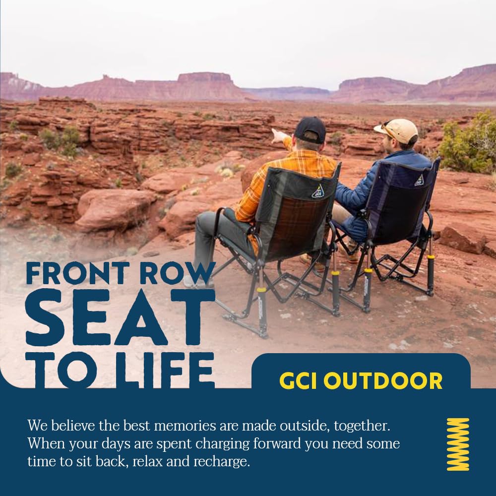 GCI Outdoor comparación de tamaño con persona para escala y portabilidad
