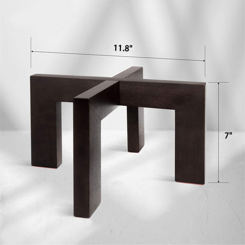 Gendral Forwepup soporte con maceta en salón agregando estilo