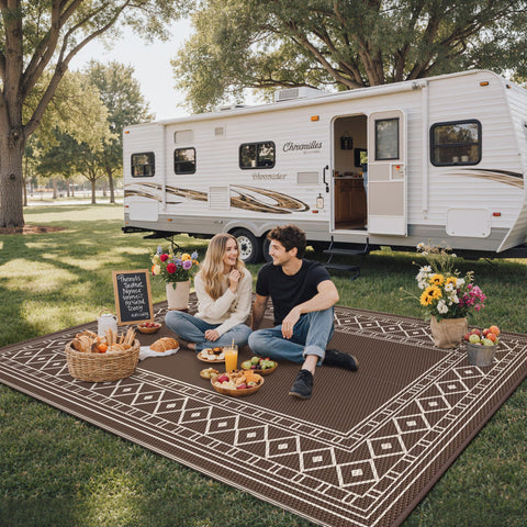 GENIMO alfombra colocada en porche con muebles, añade estilo y protección