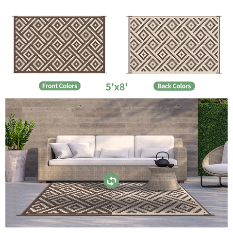 GENIMO alfombra en patio con muebles demostrando confort y durabilidad