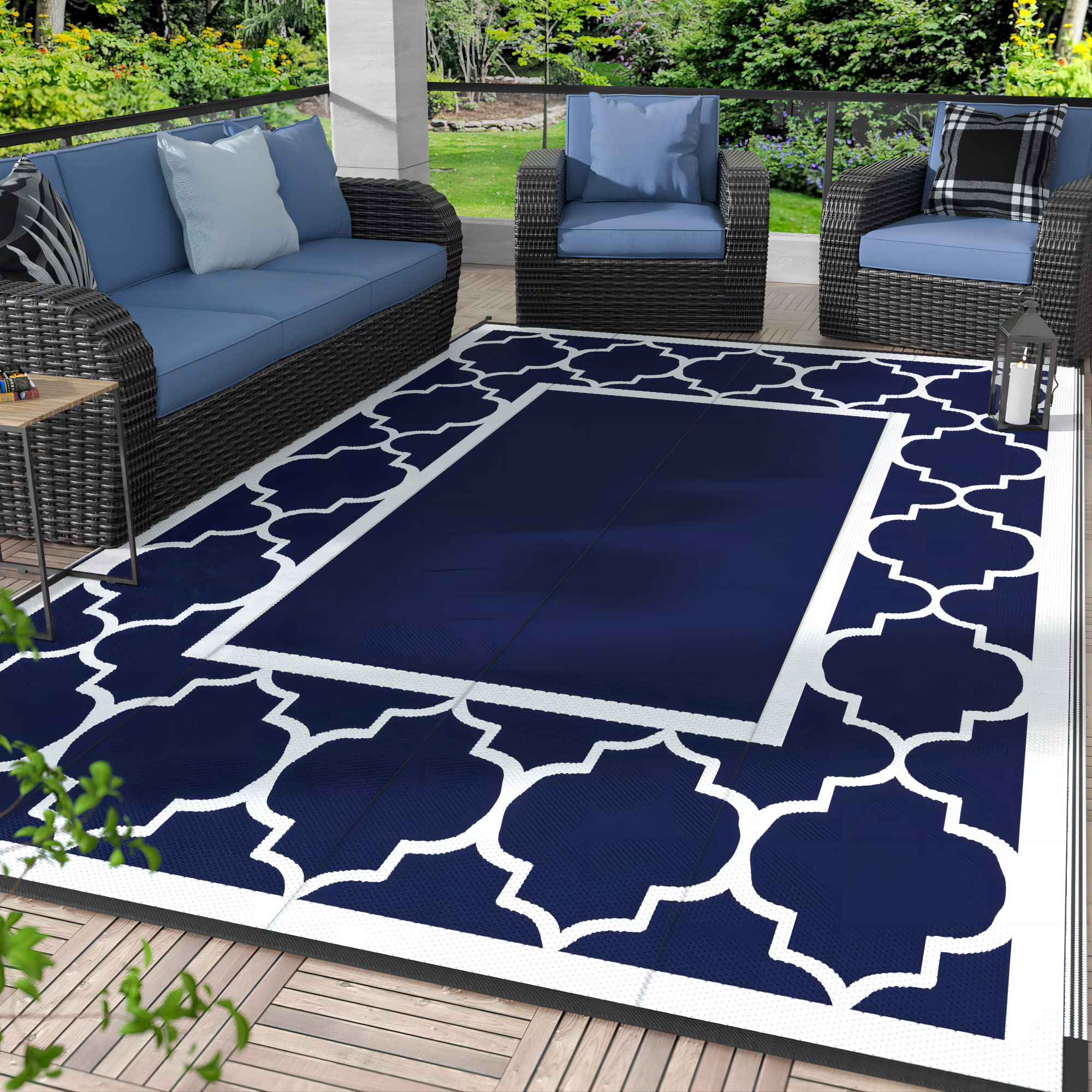 GENIMO alfombra exterior frontal mostrando diseño azul y blanco y durabilidad