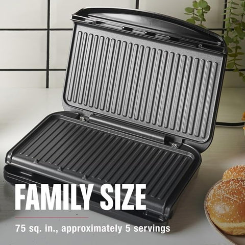 George Foreman preparando un panini crujiente para comidas rápidas