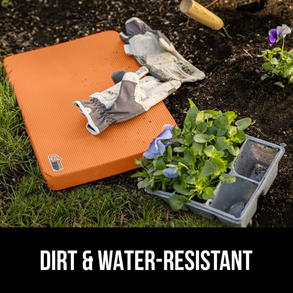 GORILLA GRIP almohadilla en uso durante jardinería, reduce presión y protege las rodillas