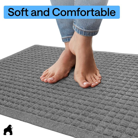GORILLA GRIP comparación de tamaño con zapatos para mostrar cobertura amplia