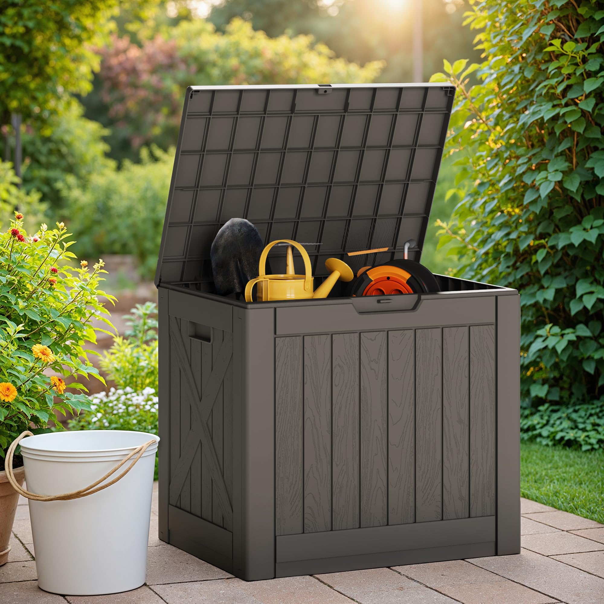 Greesum tapa cerrada soportando peso como asiento seguro exterior