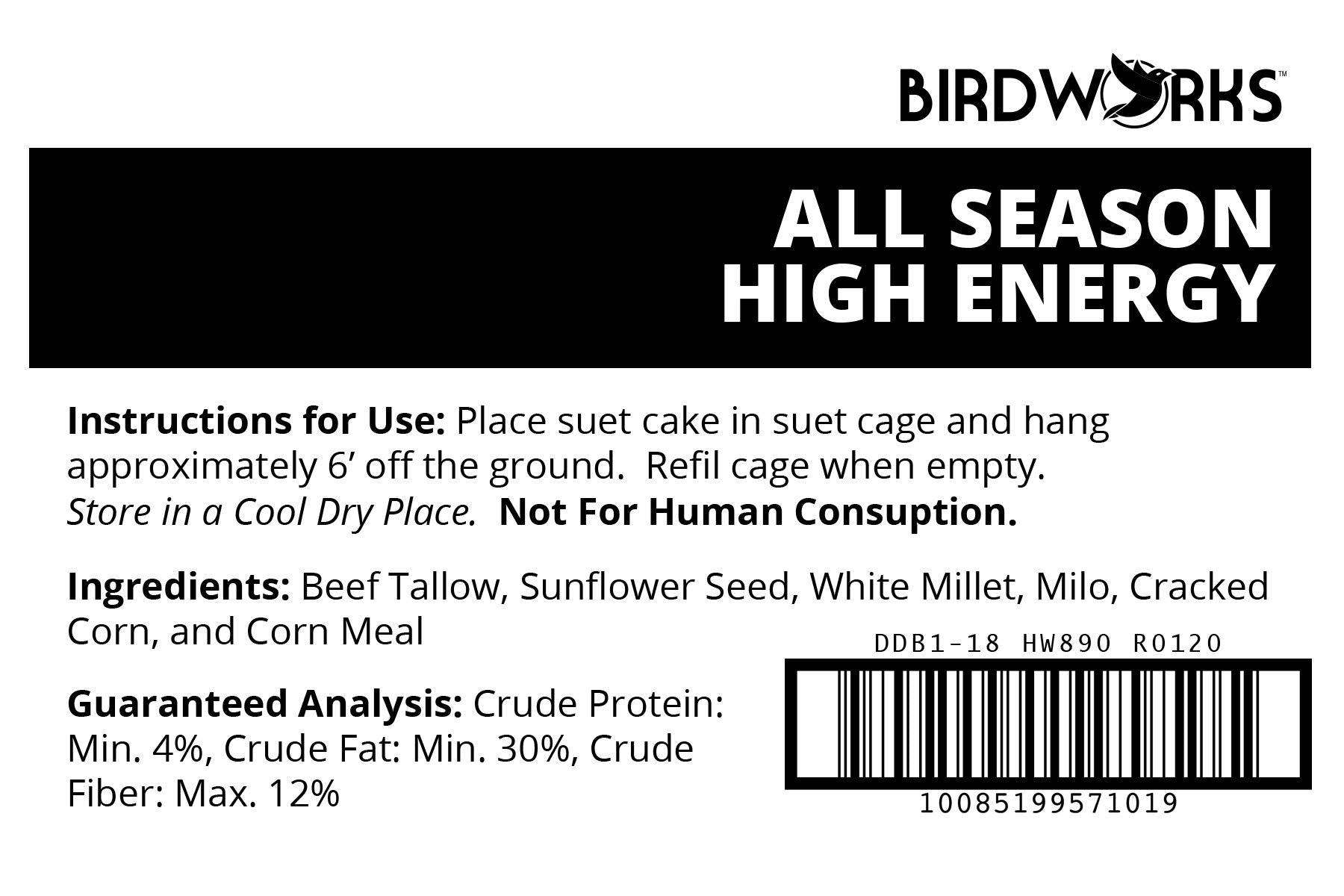 Heath Outdoor suet cake junto a regla para comparar tamaño y porciones
