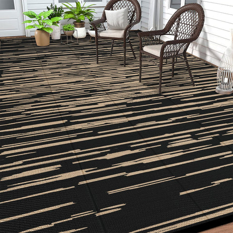 HEBE alfombra frontal mostrando diseño a rayas y protección exterior