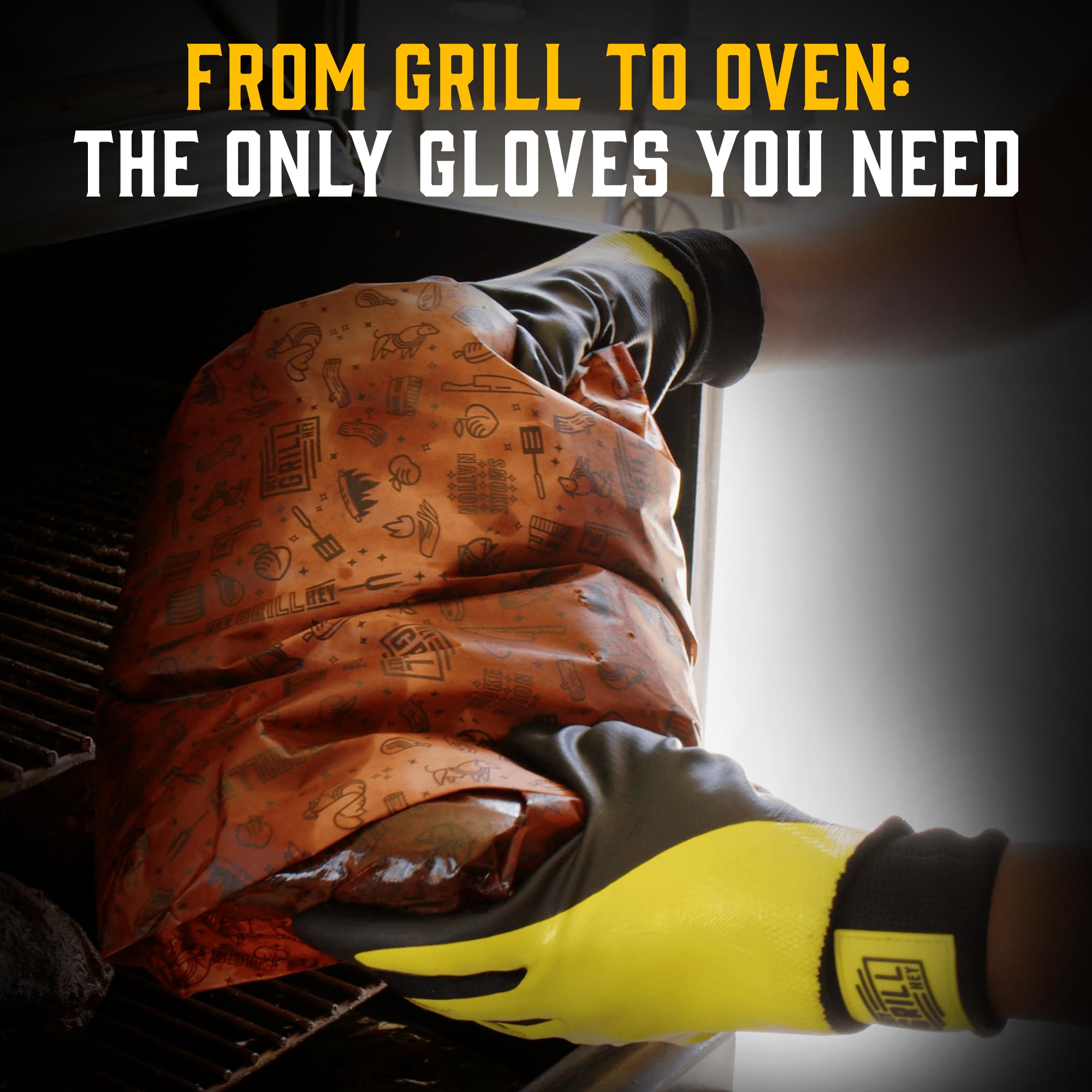 Hey Grill Hey guantes sujetando pinzas mostrando control y precisión