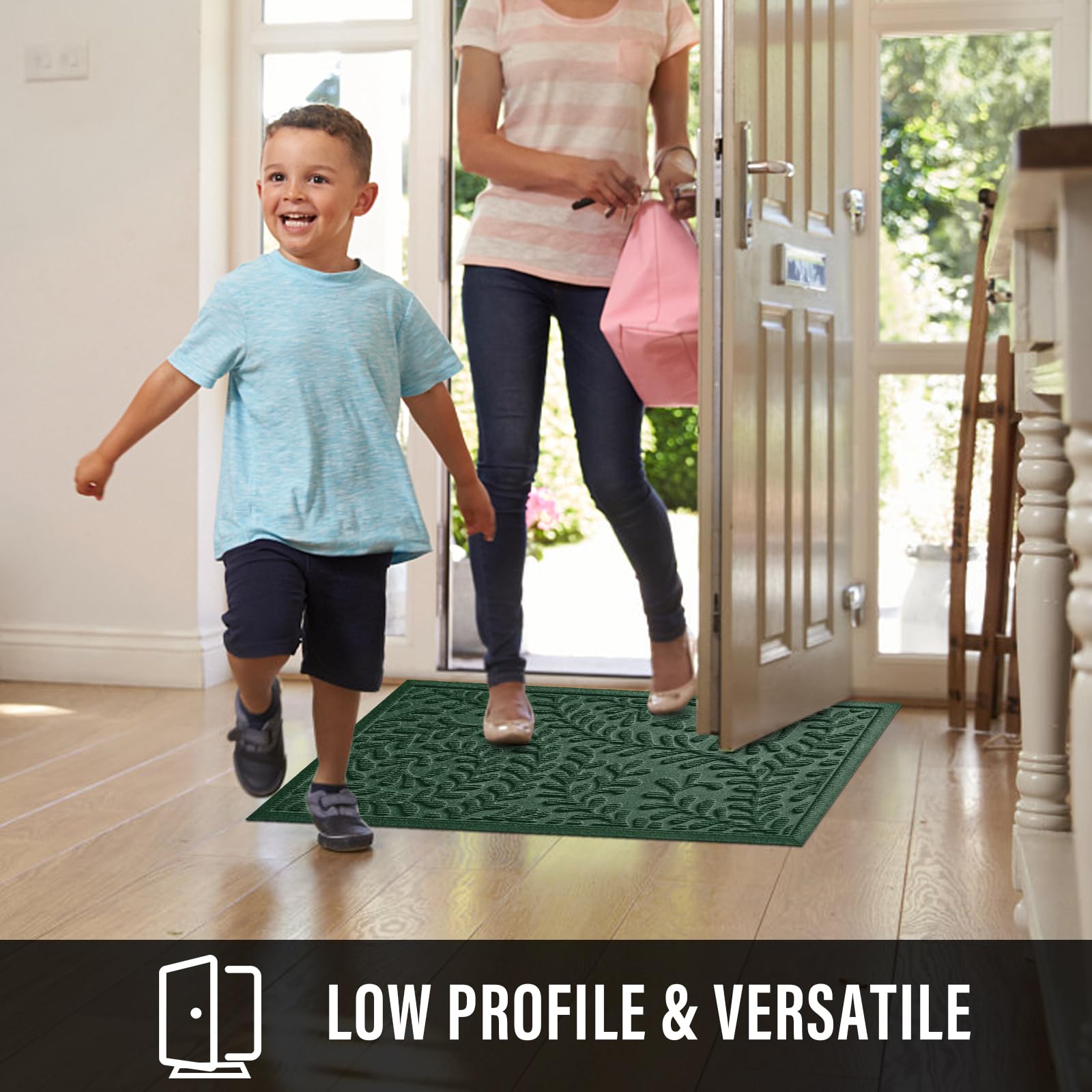 HIYARD felpudo junto a zapato para comparar tamaño práctico y compacto
