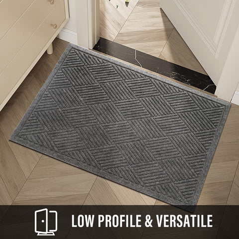 HIYARD felpudo 36x24 junto a puerta muestra escala práctica