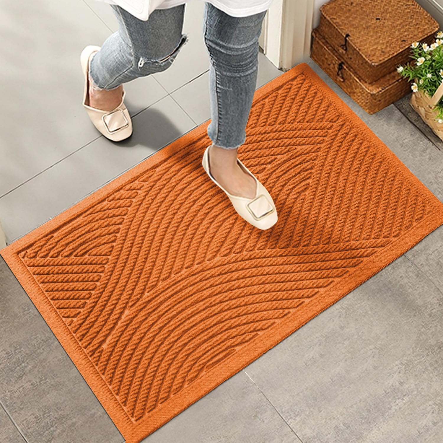 HIYARD felpudo frontal naranja mostrando borde antideslizante y bienvenida