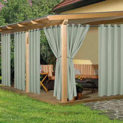 HolidayIdeas cortina exterior frontal mostrando color salvia y protección