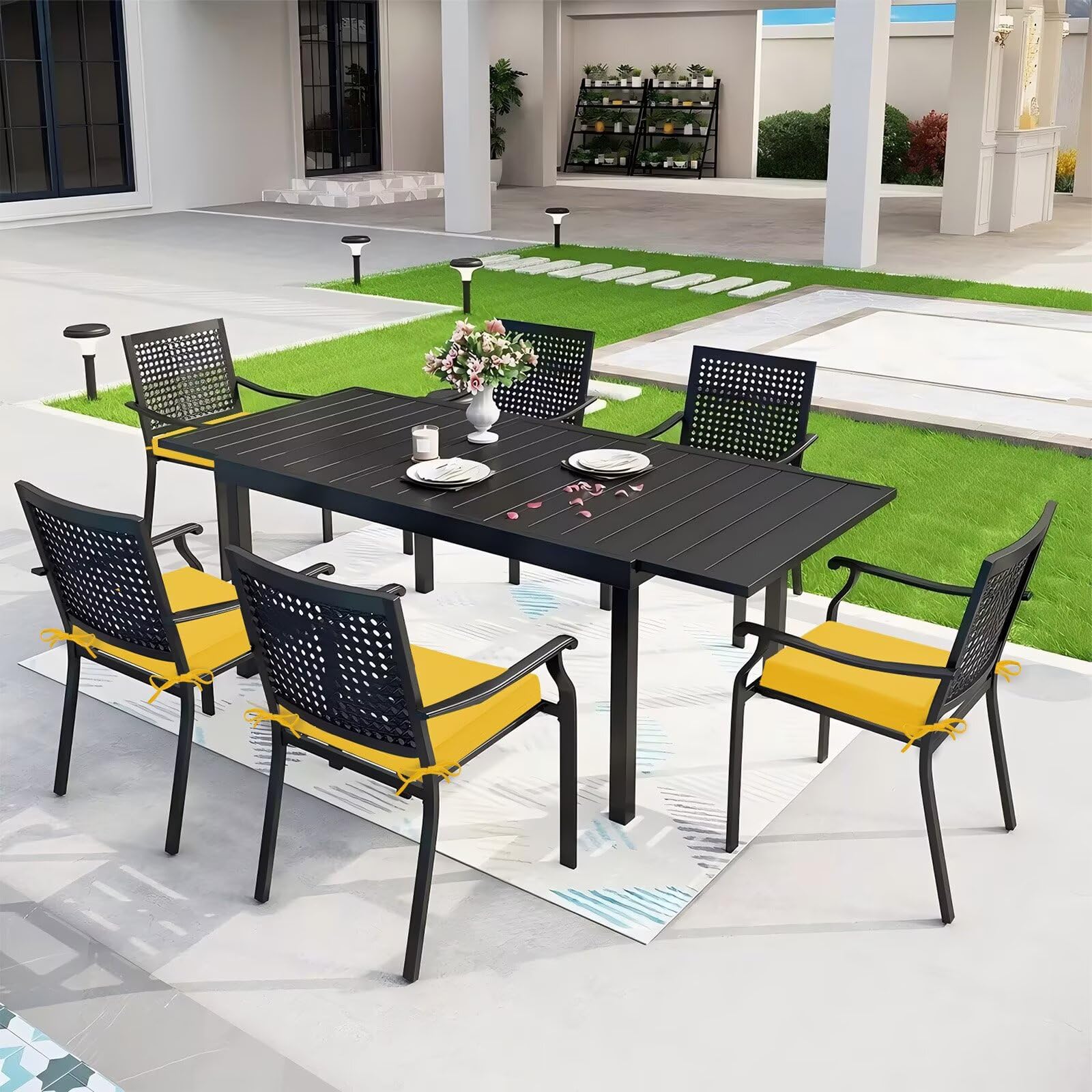 HOMELYSIAN cojín amarillo en terraza añade color y resistencia exterior