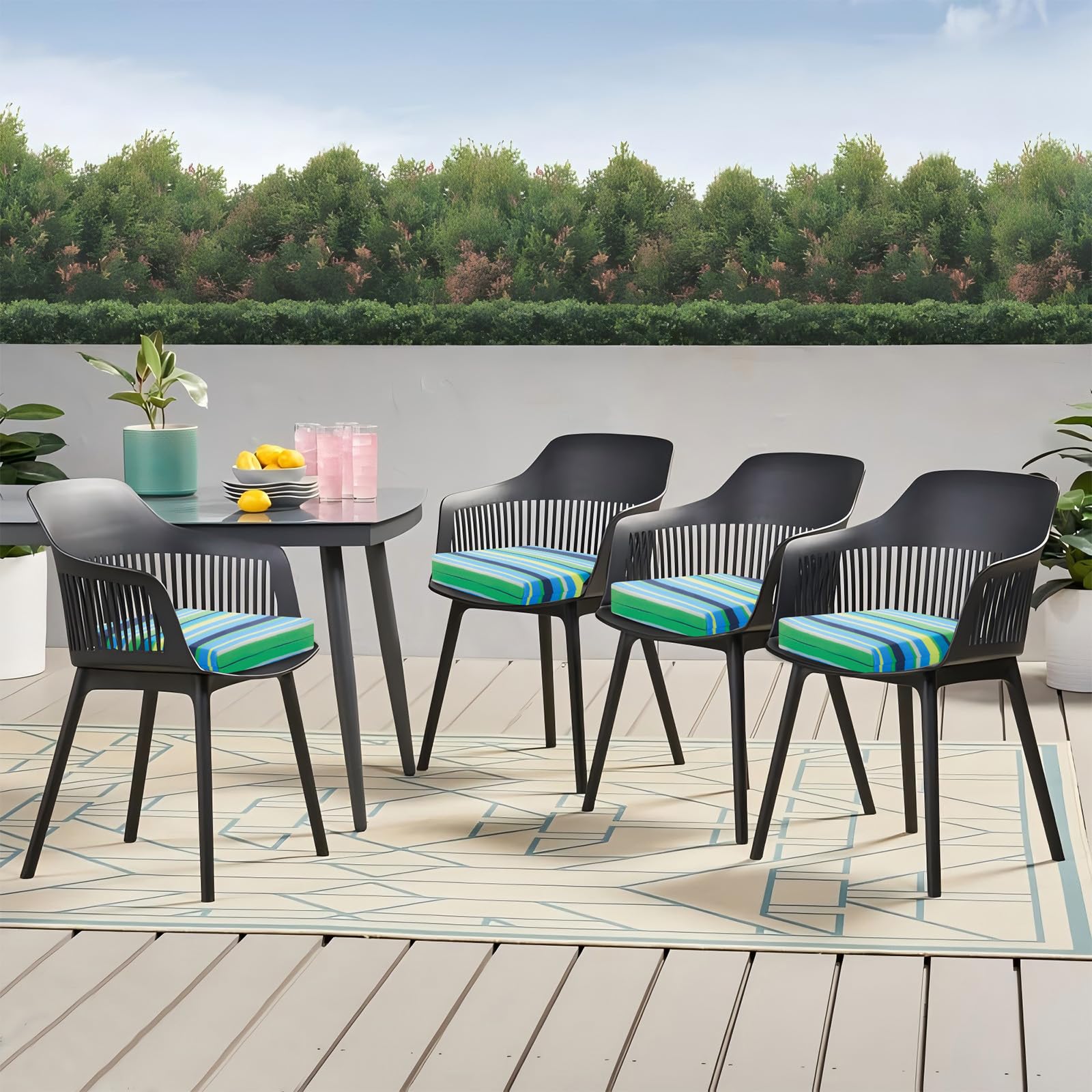 HOMELYSIAN cojines en terraza con estilo para ambientar exteriores