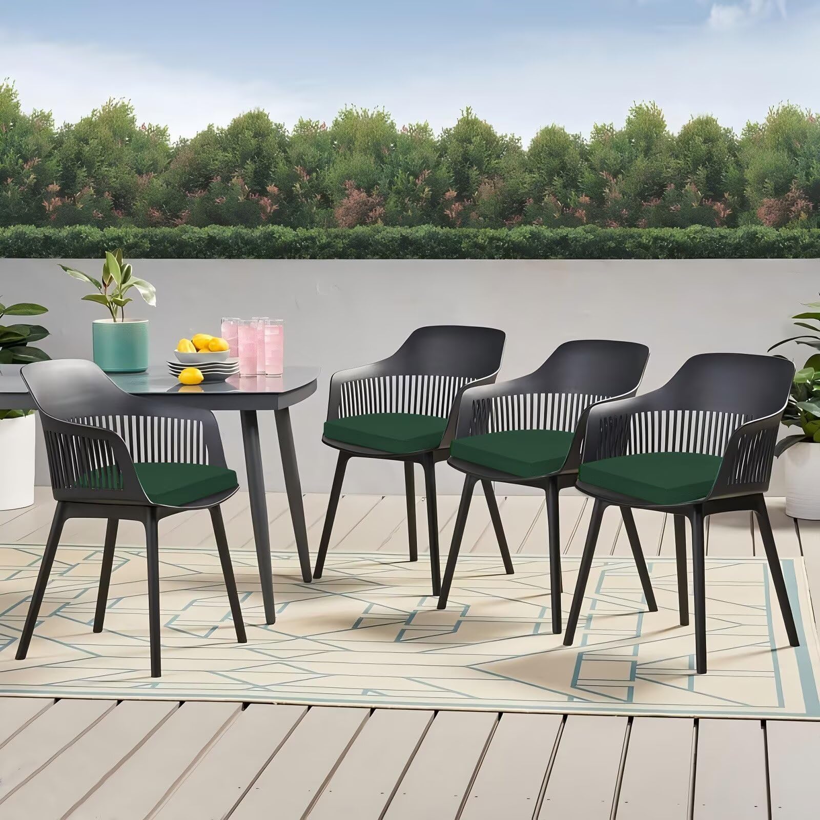 HOMELYSIAN cojines en terraza verde bosque, mejora estética exterior