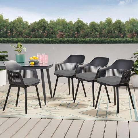 HOMELYSIAN ambiente patio mostrando confort y estilo en uso real