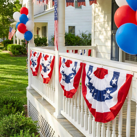 HOOSUN ambiente de fiesta con varias buntings en fachada