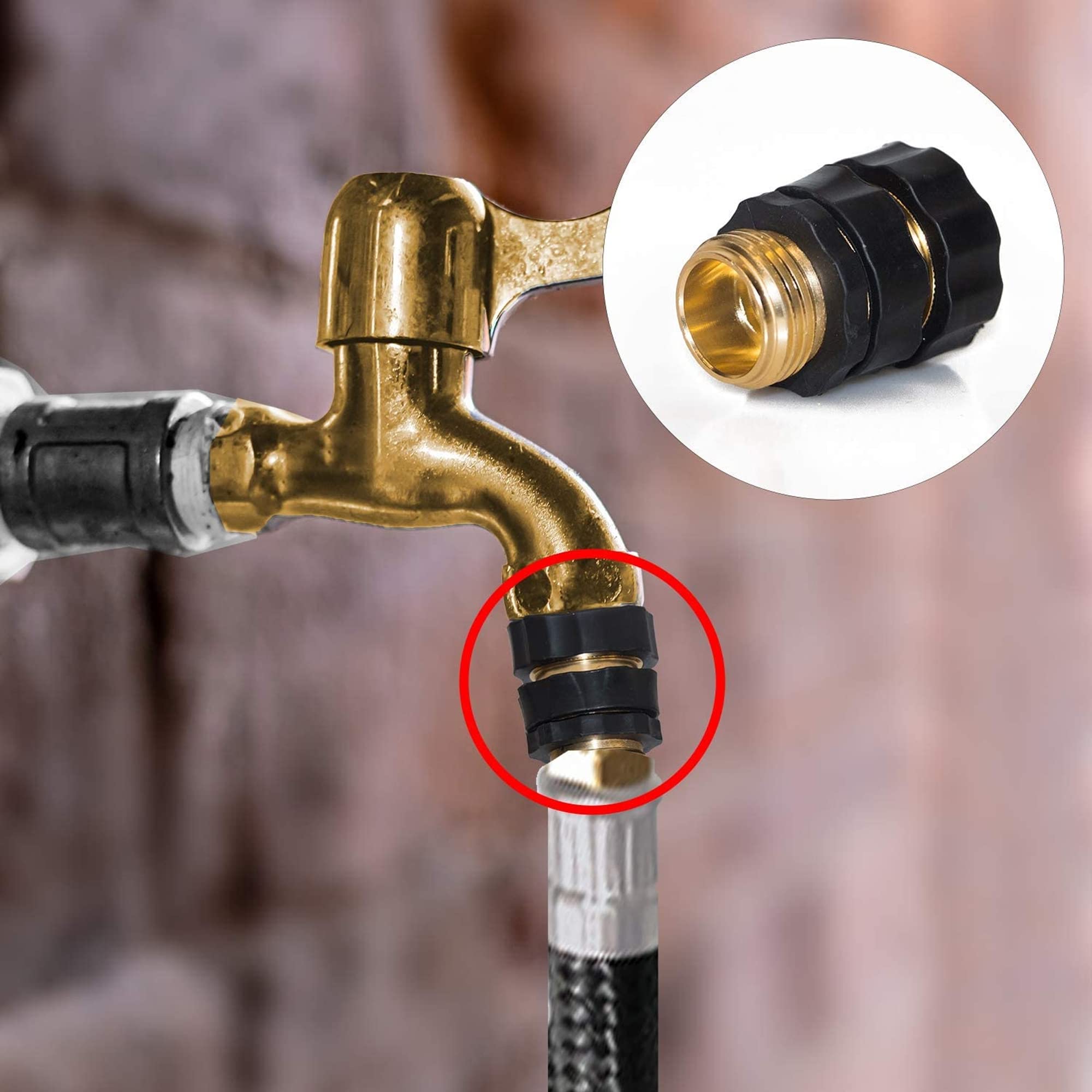 Hourleey conector montado en manguera en uso para riego eficiente