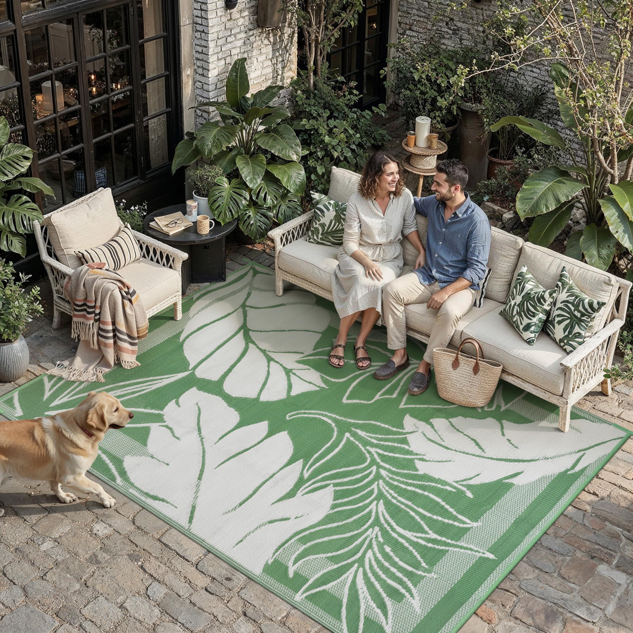 HUGEAR alfombra frontal verde hoja mostrando diseño y estilo exterior