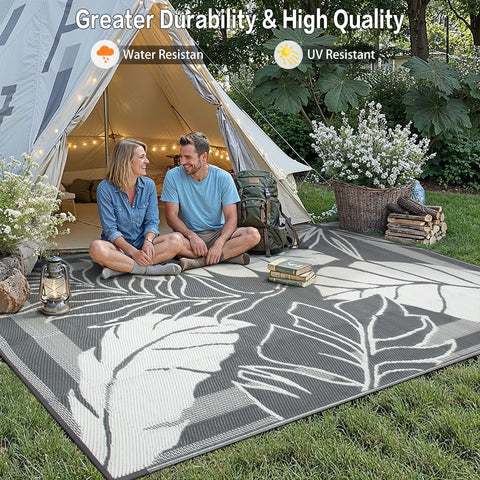 HUGEAR alfombra junto a mesa para comparar tamaño y cobertura útil