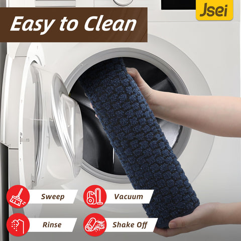JSEI felpudo azul colocado en un pasillo moderno