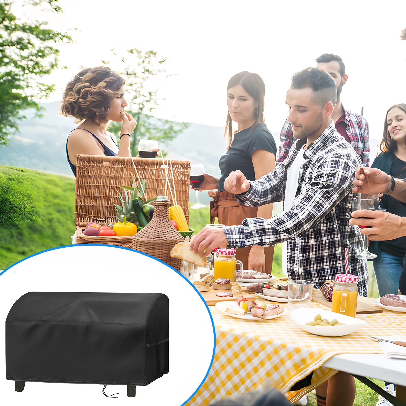 Jungda funda junto a manos para comparar escala y tamaño real