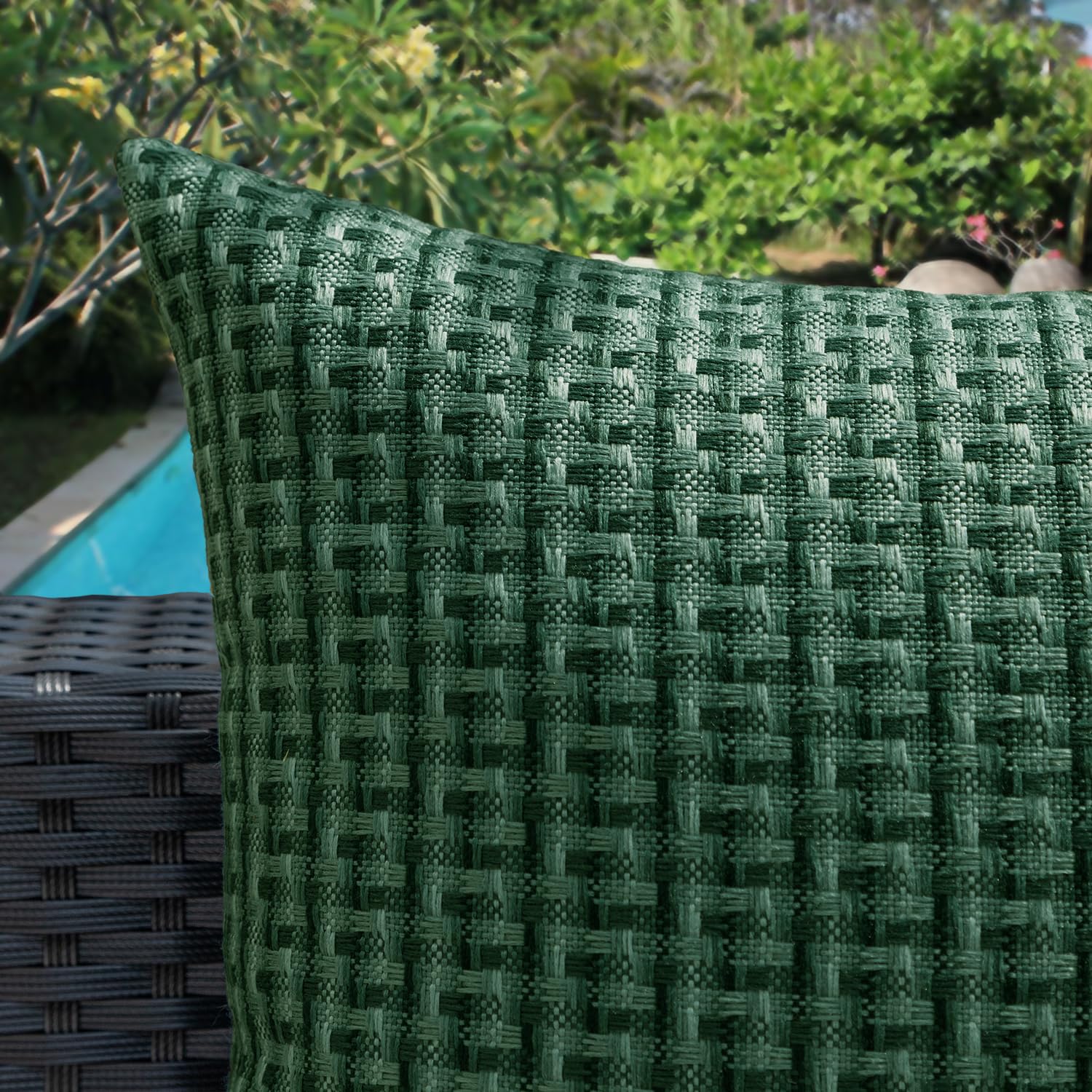 K KEVIN TEXTILE funda en sofá exterior, aspecto acogedor