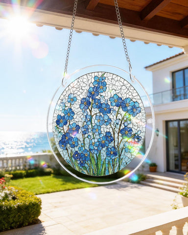 KaayeeWood colgando en ventana con luz para crear ambiente acogedor