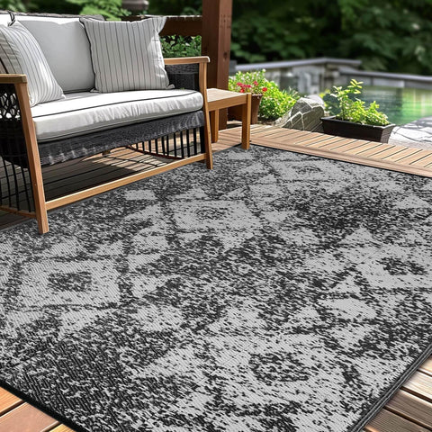 Kalafun vista frontal de la alfombra mosaico negro gris con estilo elegante