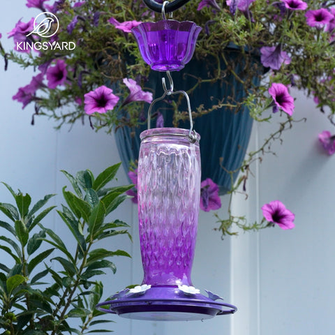 Kingsyard detalle de los puertos metálicos en forma de flor, protección contra abejas y acceso para colibríes
