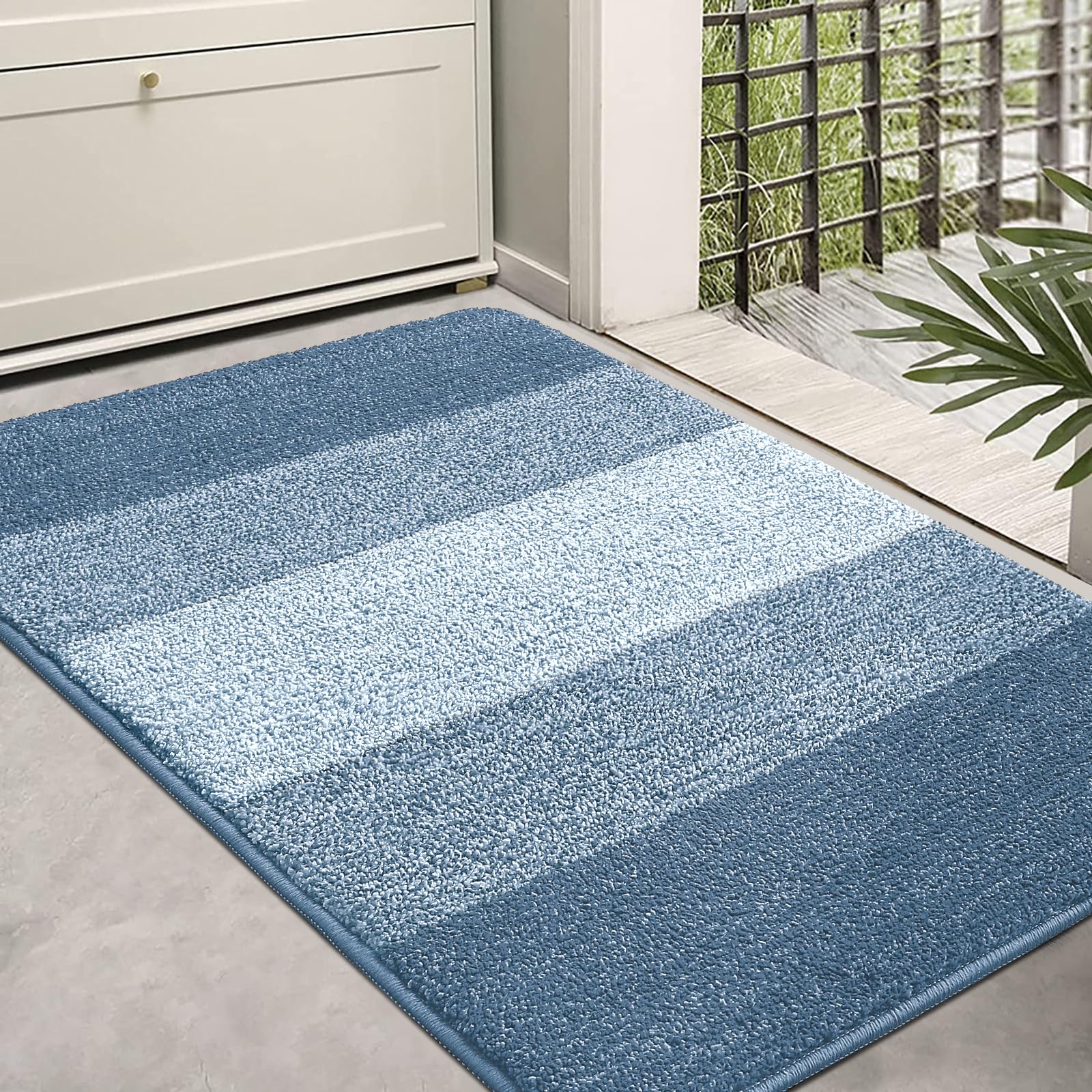 Kitinjoy felpudo vista frontal con diseño absorbente y protección del suelo