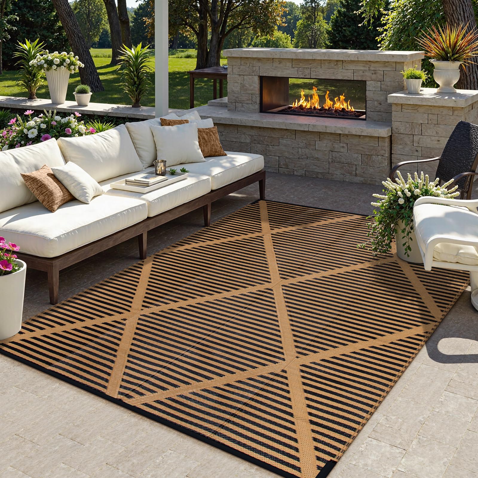 Lahome alfombra exterior frontal mostrando diseño neutro y utilidad
