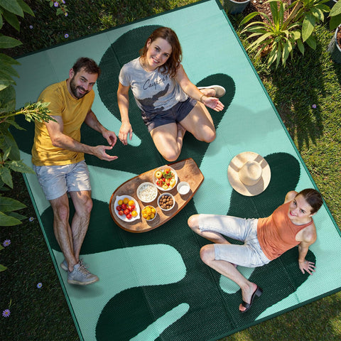 Lahome alfombra reversible mostrando dos diseños, doble uso y mayor vida útil
