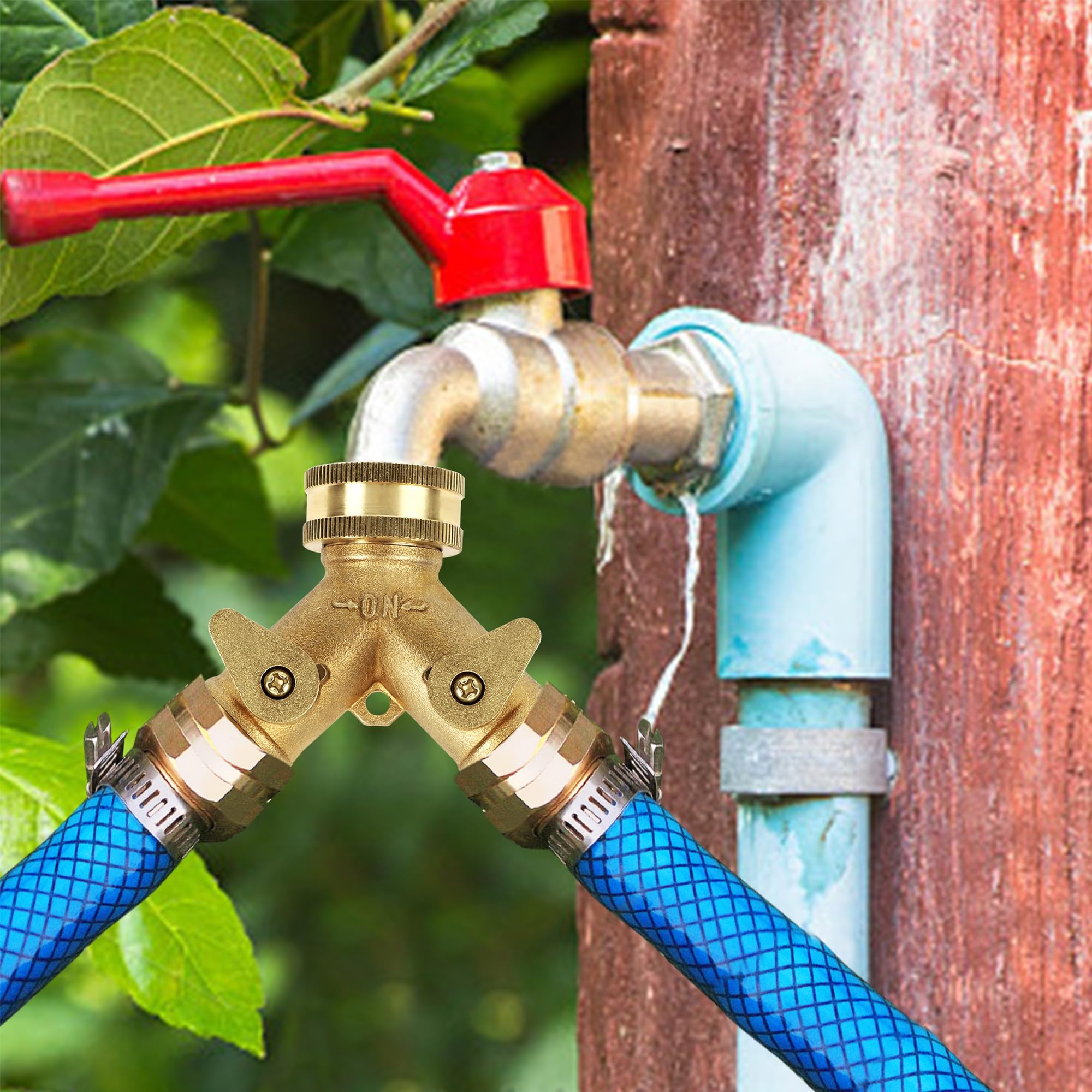 Lifynste en ambiente de jardín facilitando riego y lavado simultáneo