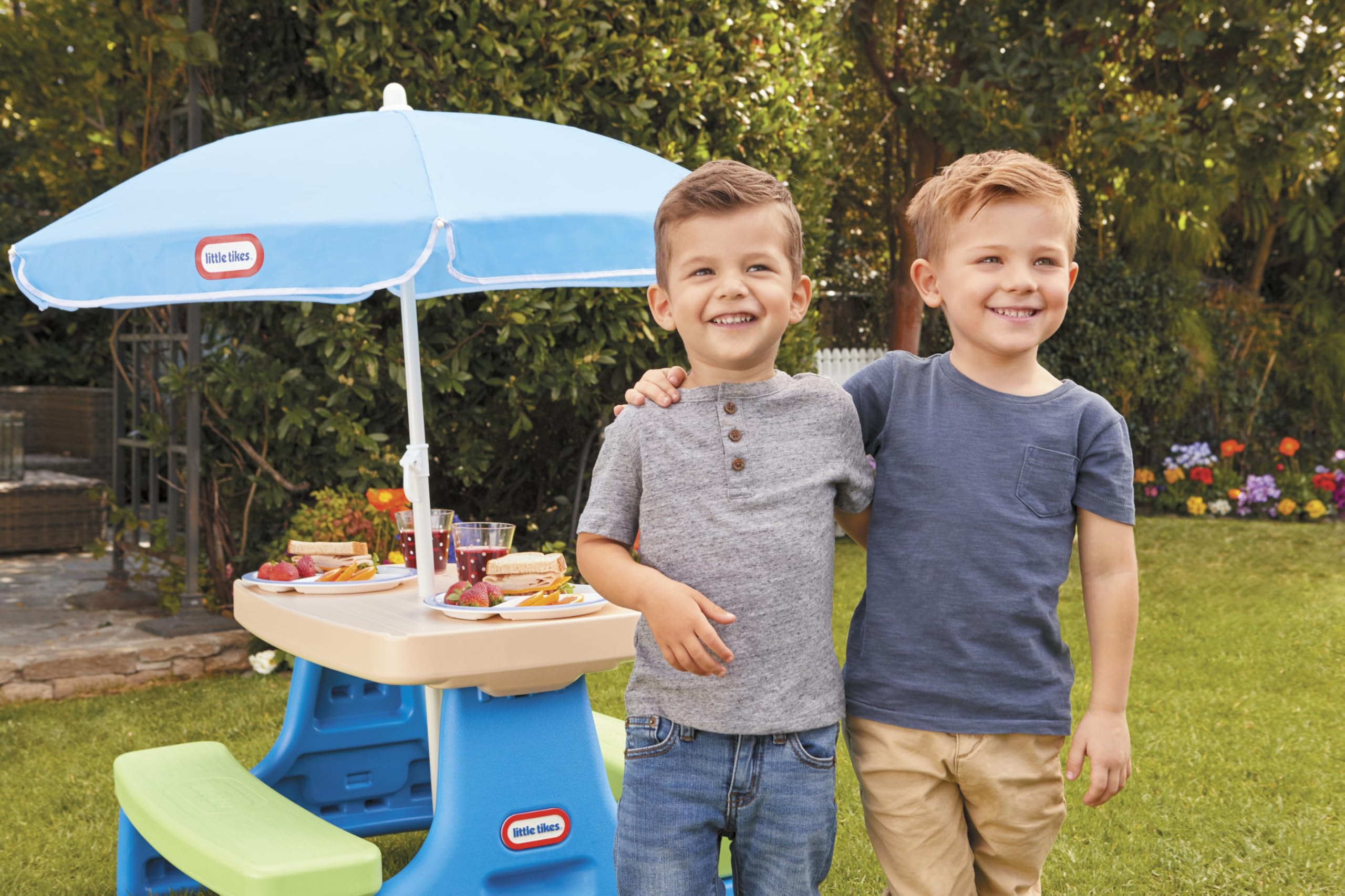 Little Tikes vista superior de asientos integrados para hasta cuatro niños