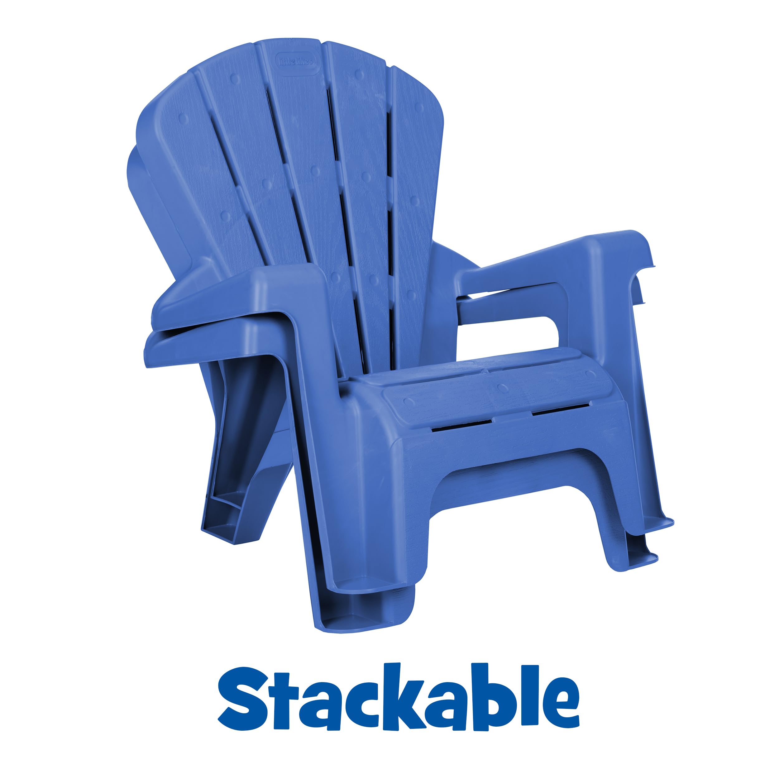 Little Tikes silla junto a juguetes para comparar tamaño y seguridad