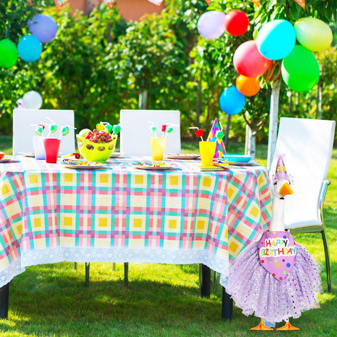 Locmeo en uso durante celebración familiar añade color y decoración exterior