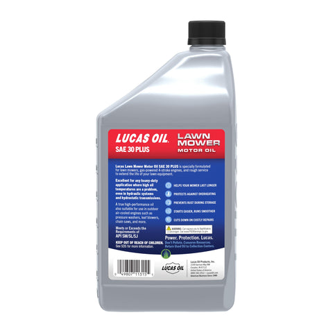 Lucas Oil detalle de textura del aceite indicando limpieza y lubricación